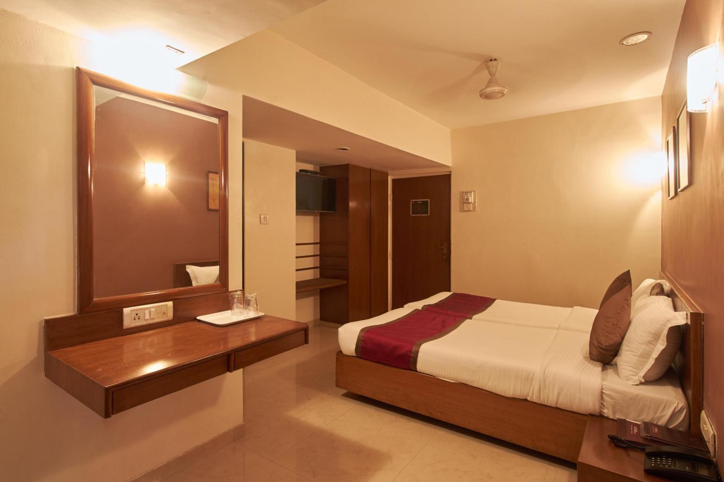 Sukh Hotel-Super Deluxe
